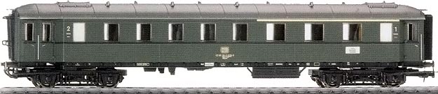 [] Eilzug-Personenwagen