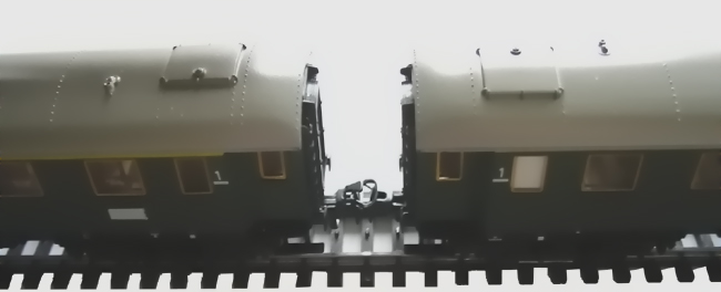 2 Wagen 4145 mit Relexkupplungen