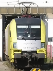 Die Siemens Dispo-Lok ES 64 U2-003 am 08.09.02 im Bw Mnchen Hbf
