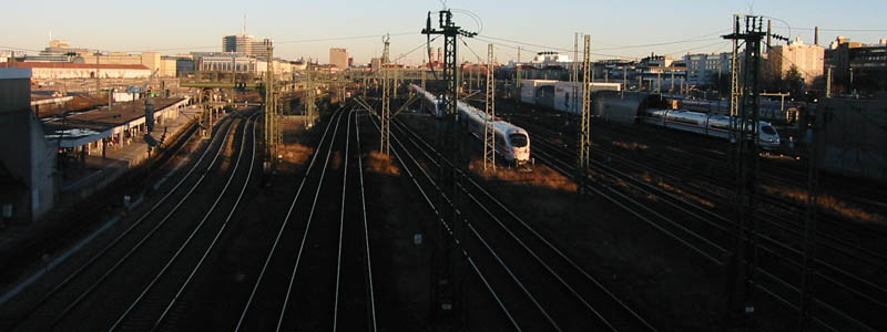 Blick links von der Donnersberger Brcke zur Hackerbrcke